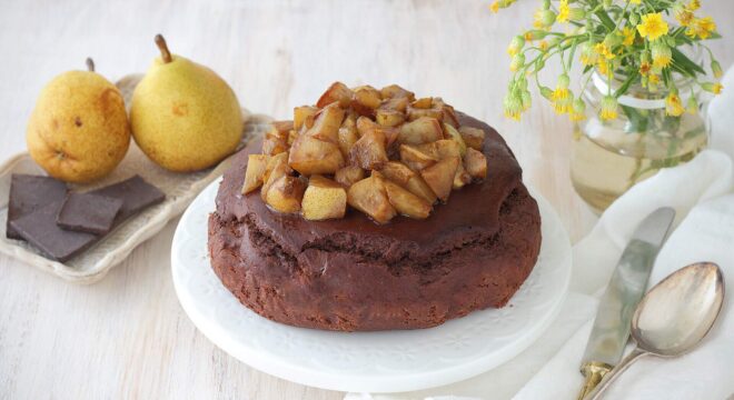 Vegan Chocolate Cake with Balsamic Pears__denigris_recipes